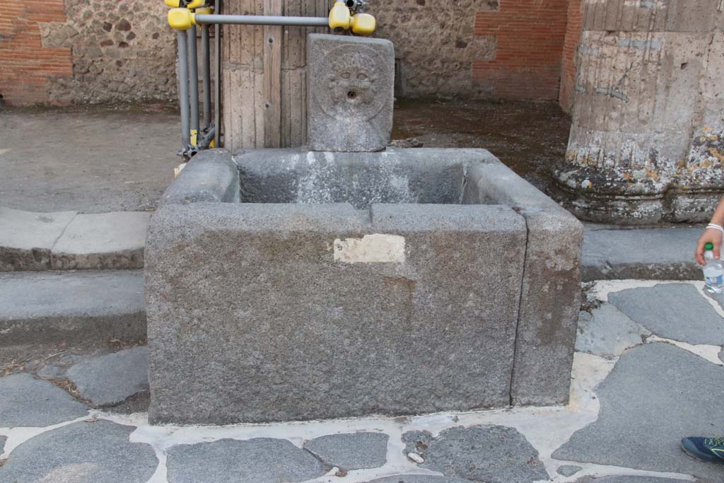 Fountain outside VIII.7.30 on Via del Tempio dIside. September 2021. Looking south. Photo courtesy of Klaus Heese.

