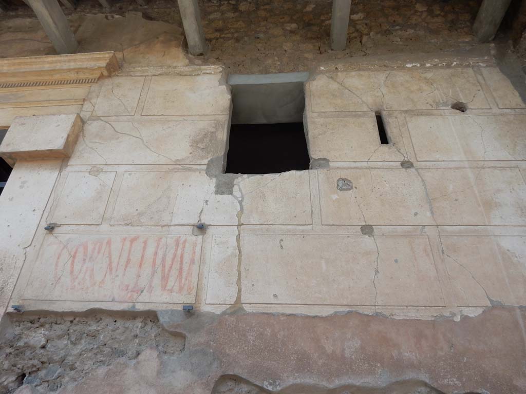 I.6.15 Pompeii. June 2019. Front faade on east (right) side of entrance doorway. Photo courtesy of Buzz Ferebee.