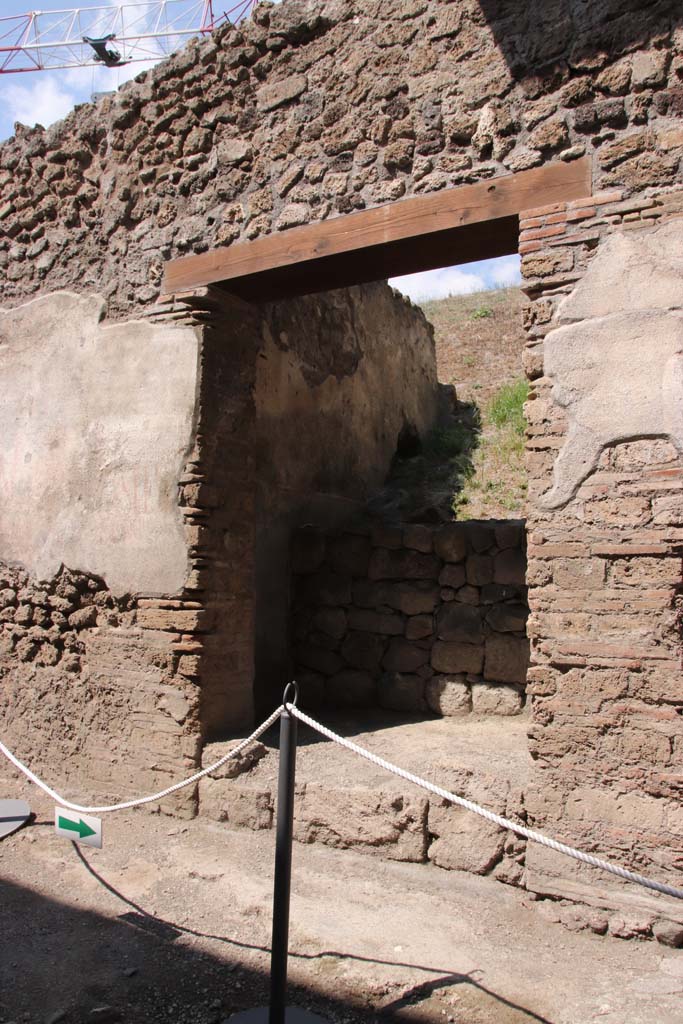 V.7.6 Pompeii. September 2021. Entrance doorway. Photo courtesy of Klaus Heese.