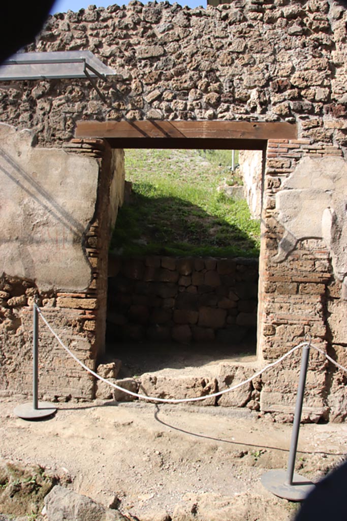 V.7.6 Pompeii. October 2023. 
Looking north through entrance doorway. Photo courtesy of Klaus Heese. 
