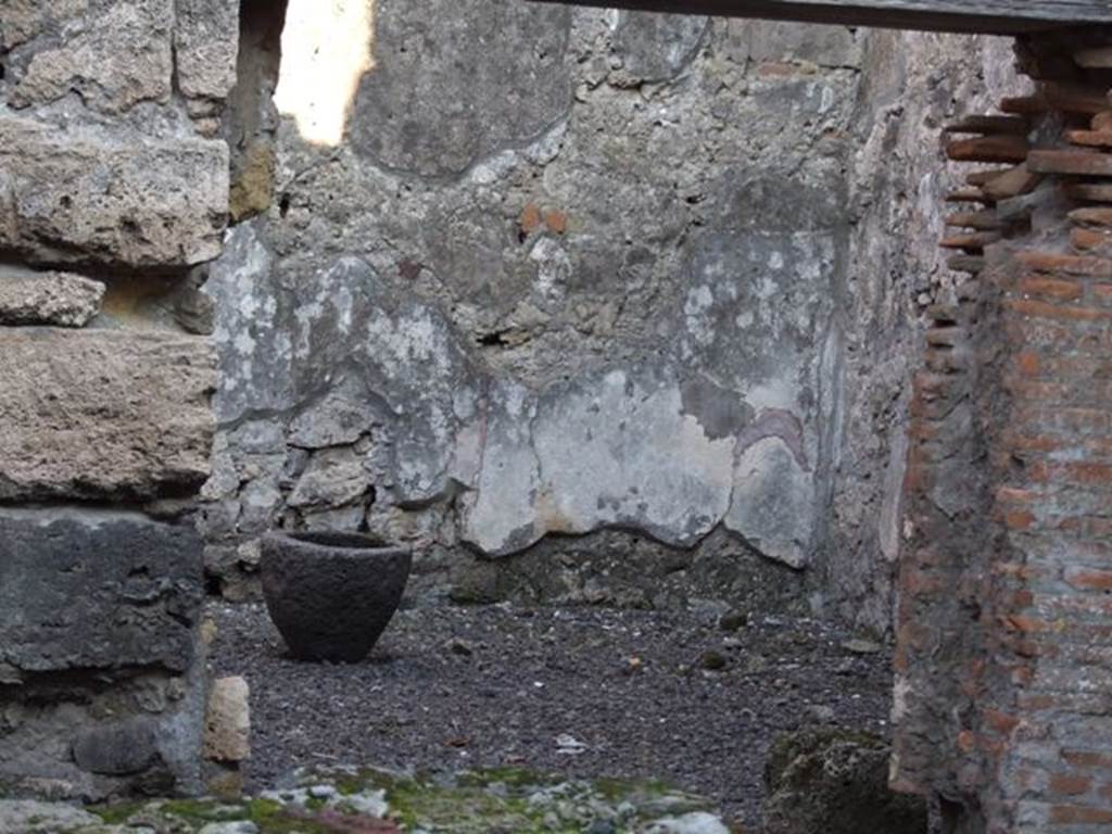 VI.14.36 Pompeii. December 2007. Doorway on the south side of the east wall leading into the room for clients.