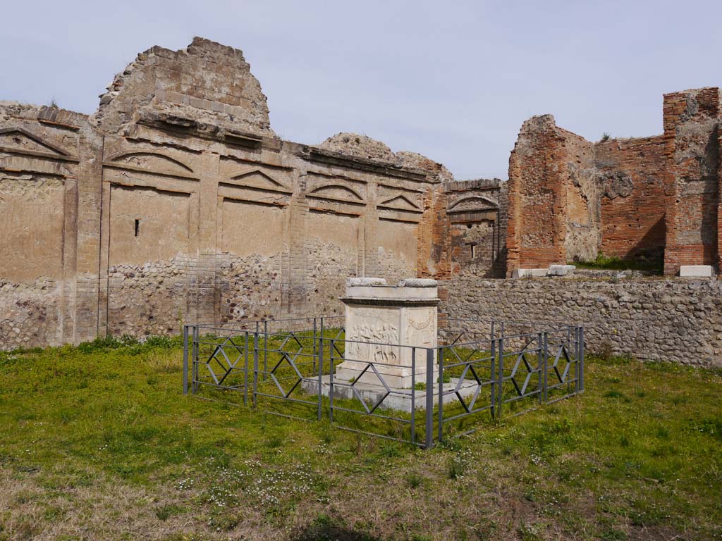 VII.9.2 Pompeii. March 2019. Looking north-east.
Foto Anne Kleineberg, ERC Grant 681269 DÉCOR.
