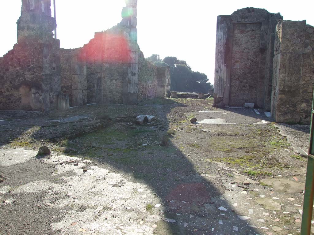VII.16.13 Pompeii. December 2007. Looking west across atrium, room 2.