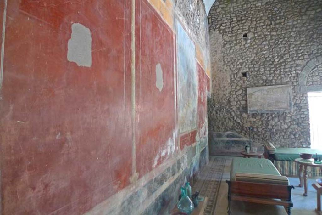 VIII.1.a, Pompeii. June 2017. Triclinium C, looking east along north wall. Photo courtesy of Michael Binns.