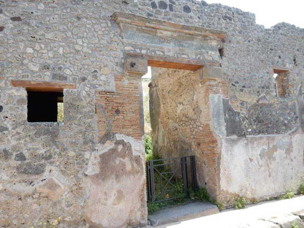 IX.7.16 Pompeii, May 2018. Entrance doorway, after renovation and stabilization, on east side of Vicolo di Tesmo.  Photo courtesy of Buzz Ferebee.
