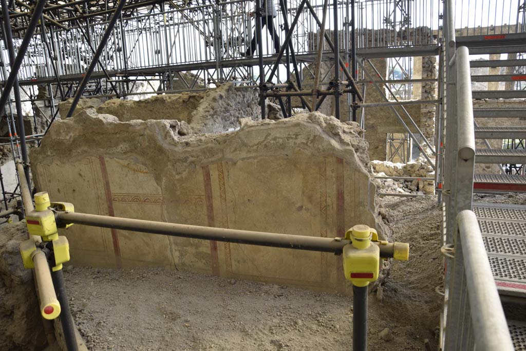 IX.12.4 Pompeii. February 2017. 
South wall of another rear room, against the north wall of room being excavated, on west side of bakery at IX.12.6.
(On the other side of the same wall, as in the photo above).  Photo courtesy of Johannes Eber.

