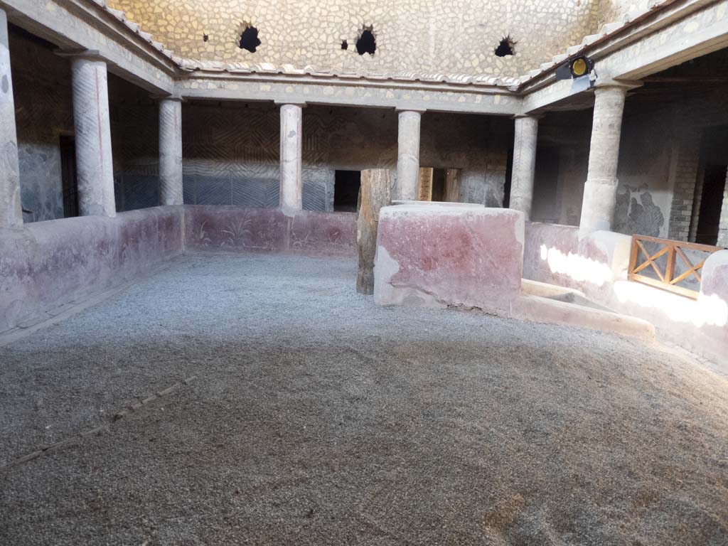 Oplontis Villa of Poppea, September 2017. Room 32, looking south.
Foto Annette Haug, ERC Grant 681269 DÉCOR.
