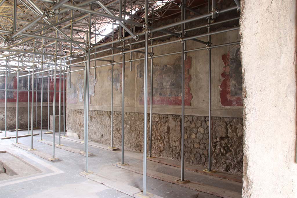 Stabiae, Villa Arianna, September 2021. Room 24, looking towards east wall. Photo courtesy of Klaus Heese.