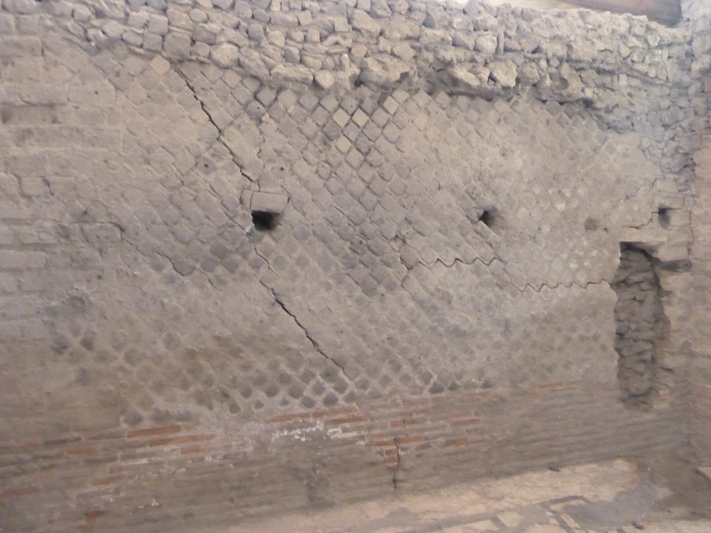 Stabiae, Villa Arianna, September 2015. Room 23, north wall of cubiculum.