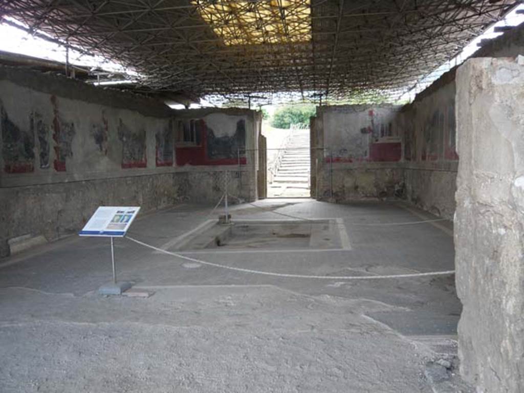 Stabiae, Villa Arianna, May 2010. Room 24, looking south across the atrium, from tablinum, room 18. Photo courtesy of Buzz Ferebee.