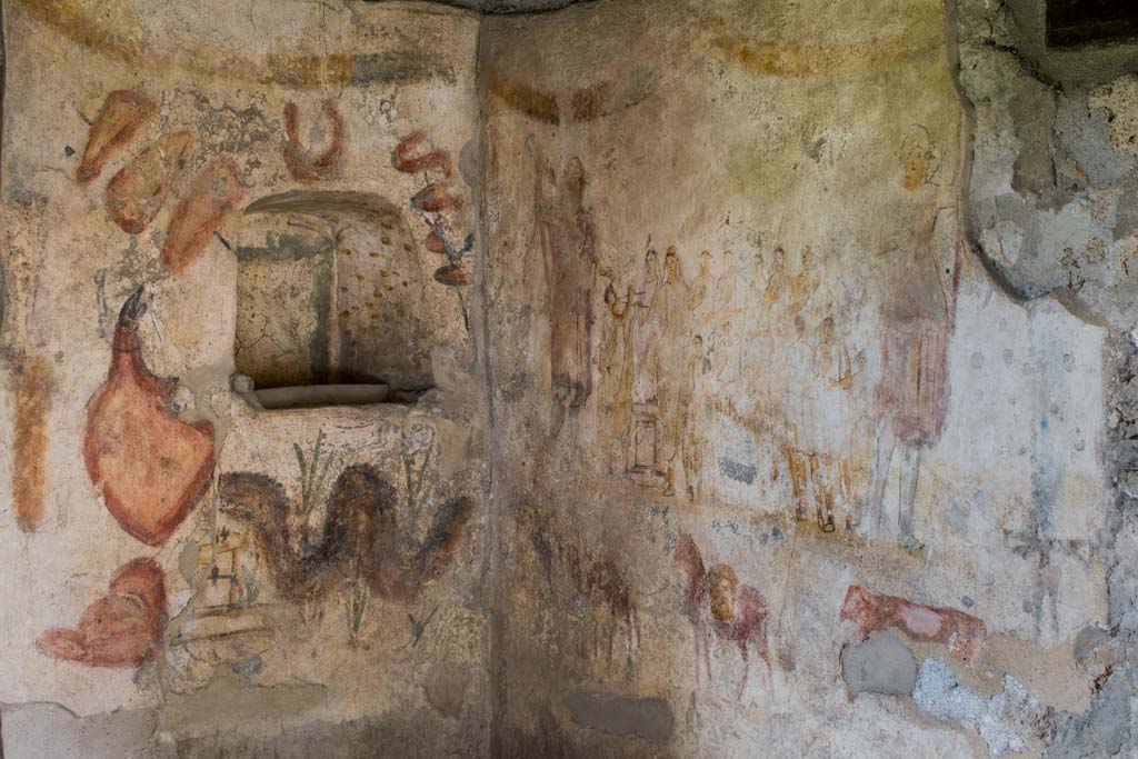 I.13.2 Pompeii. July 2018. Detail of north-east corner of kitchen. Photo courtesy of Johannes Eber.