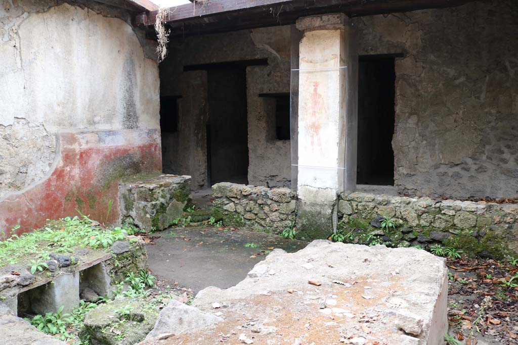 II.9.1 Pompeii. December 2018. Looking north-west across summer triclinium. Photo courtesy of Aude Durand.