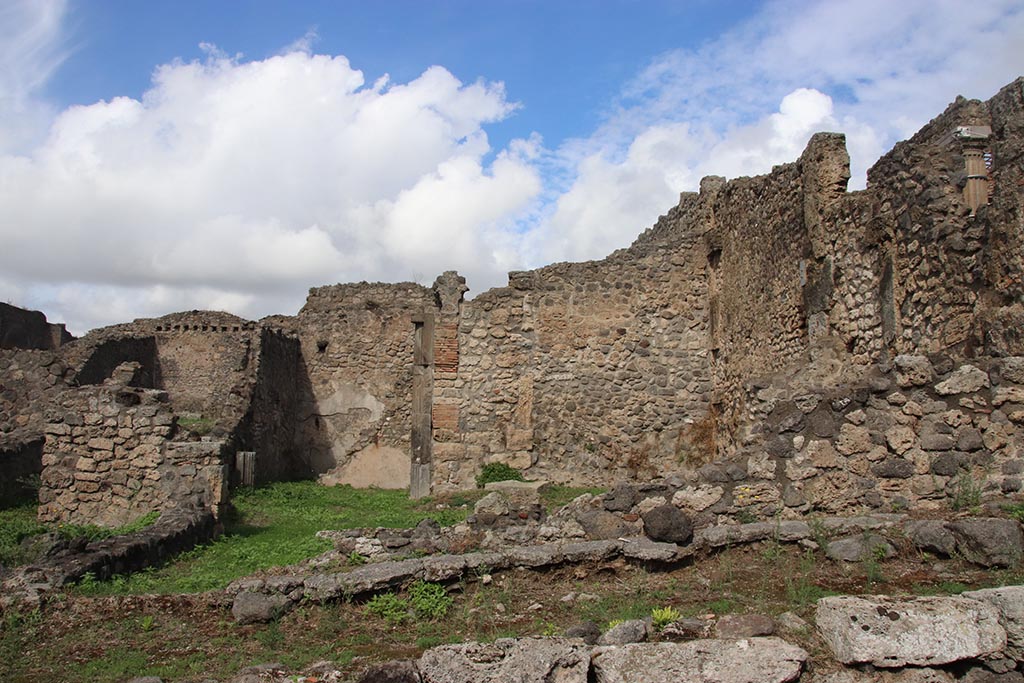 I.2.3 Pompeii. October 2024. Looking north from Vicolo del Conciapelle. Photo courtesy of Klaus Heese.