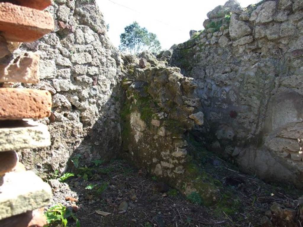 I.2.20 Pompeii.  March 2009. Latrine in south east corner of kitchen area.