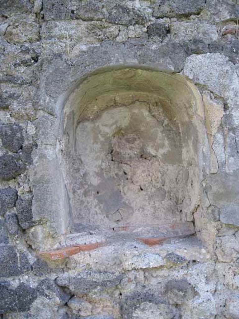 I.2.24 Pompeii. September 2010. Detail of niche on south wall. Photo courtesy of Drew Baker.
