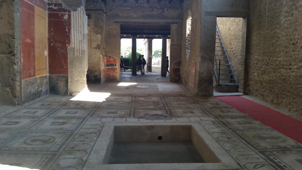 I.7.1 Pompeii. November 2014. Looking south-east across impluvium in atrium.
Photo courtesy of Marie Schulze.
