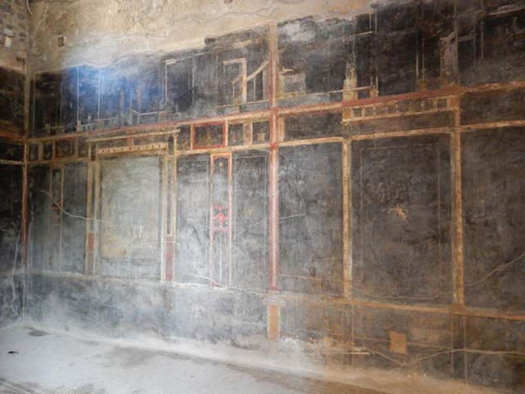 I.9.5 Pompeii, May 2018. Room 10, looking towards east wall. Photo courtesy of Buzz Ferebee.