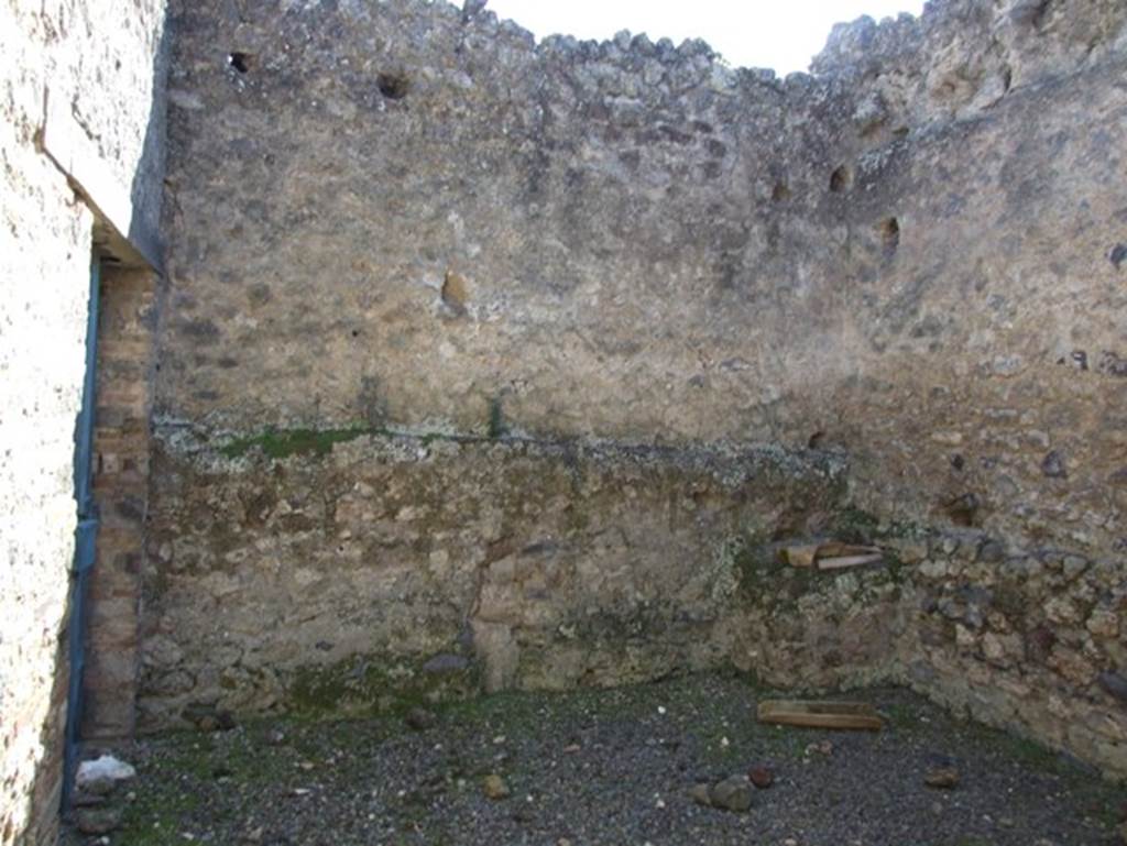 I.9.5 Pompeii. March 2009. Room 16. Stable area (with entrance at I.9.7).  South wall.