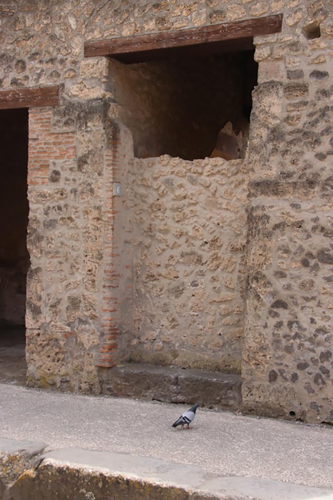 I.11.6 Pompeii. May 2024. Entrance doorway. Photo courtesy of Klaus Heese.