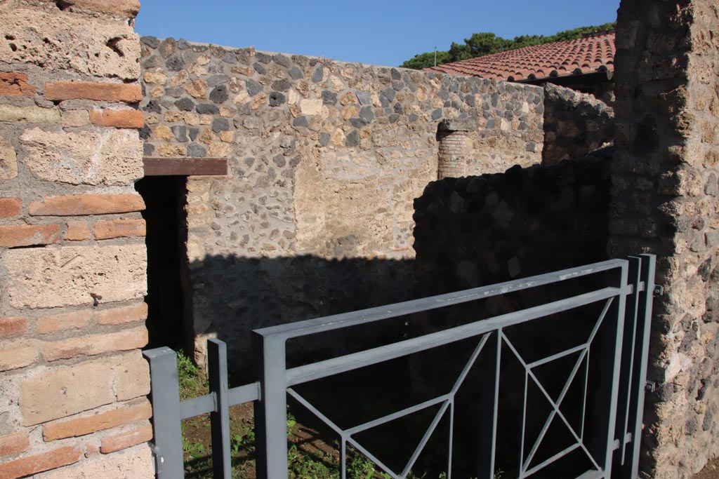 I.14.11 Pompeii. October 2022. Looking north-east from entrance doorway. Photo courtesy of Klaus Heese.