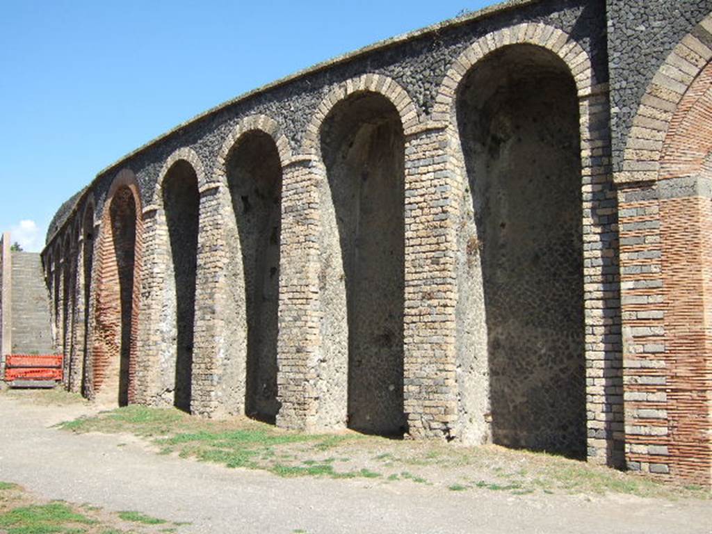 II.6 Pompeii. September 2005. Amphitheatre, looking north along west side.