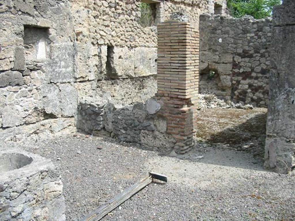 V.1.13 Pompeii. October 2023. North wall of rear-room. Photo courtesy of Klaus Heese.