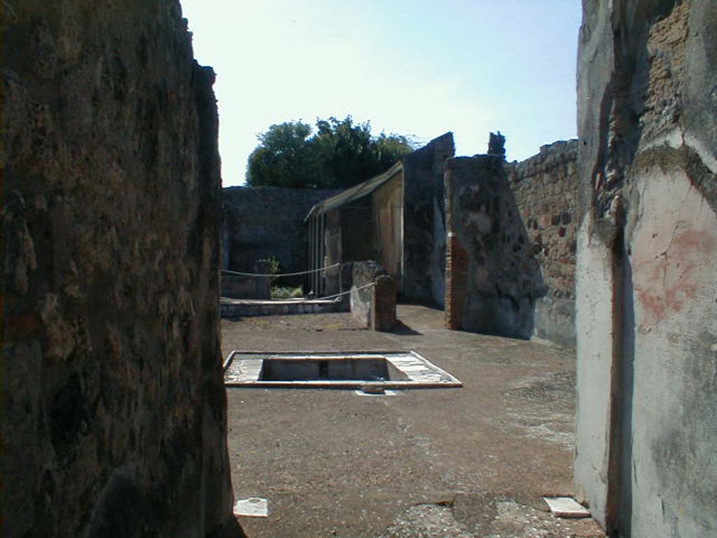 VI.7.18 Pompeii.  Room on South side of main entrance.