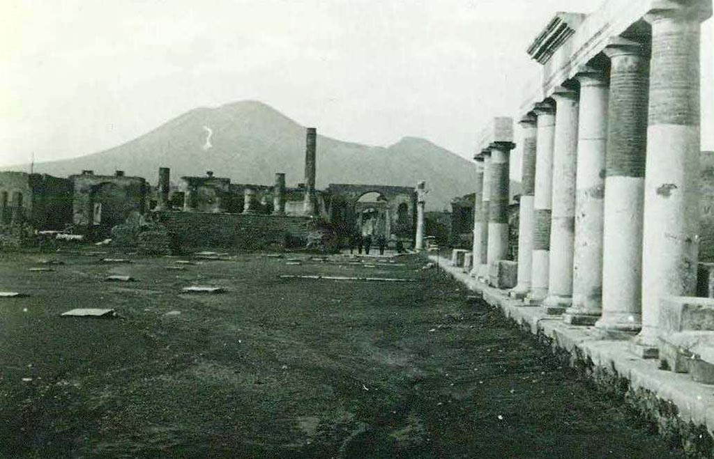 VII.8 Pompeii Forum. 1945. Looking north along the east side. Photo courtesy of Rick Bauer.