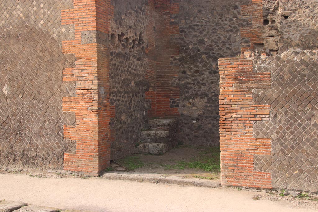 VIII.2.15 Pompeii. October 2023. Entrance doorway. Photo courtesy of Klaus Heese.

