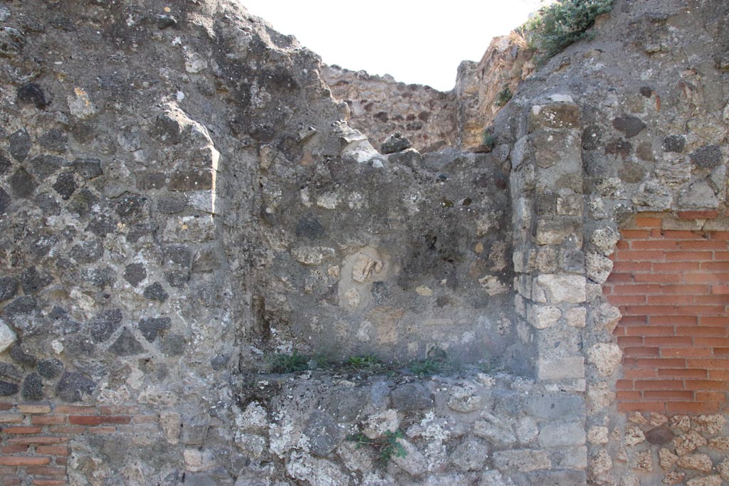 VIII.3.1 Pompeii. October 2023. Detail of niche/recess on south wall. Photo courtesy of Klaus Heese.