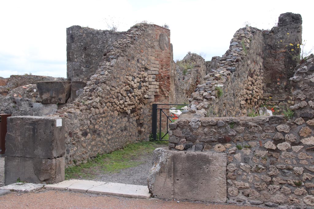 VIII.3.31 Pompeii. May 2024. Looking east towards entrance on Via degli Scuole. Photo courtesy of Klaus Heese.