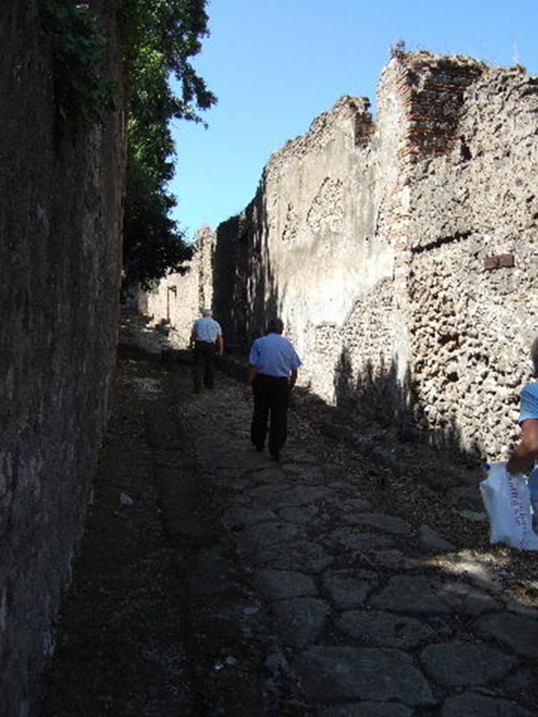 VIII.5.37 Pompeii.  September 2006. Wall and possible blocked door.  