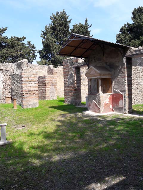 VIII.5.37 Pompeii. May 2017. Looking towards south-east corner of atrium, after restoration, with doorways to rooms 4 and 2, on the right. Photo courtesy of Buzz Ferebee.

