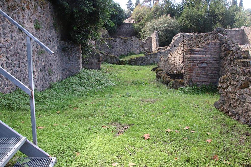 VIII.7.1 Pompeii. October 2024. Looking west from entrance doorway. Photo courtesy of Klaus Heese.