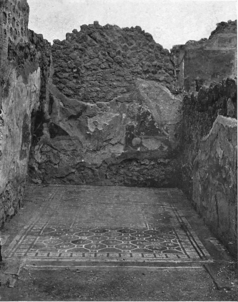 IX.8.6 Pompeii. c.1930. Room 55, looking north across flooring.
See Blake, M., (1930). The pavements of the Roman Buildings of the Republic and Early Empire. Rome, MAAR, 8, (p. 98 & Pl.14, tav.4).
