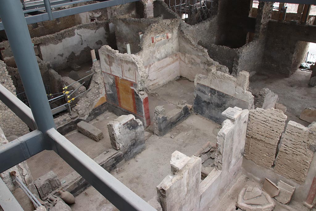 IX.12.4 Pompeii. October 2024. Looking south-east from above room “m”. Photo courtesy of Klaus Heese.