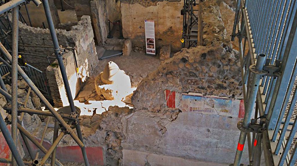 IX.12.4 Pompeii. 2016/2017. 
East wall of room being excavated, on west side of bakery at IX.12.6. Photo courtesy of Giuseppe Ciaramella.
