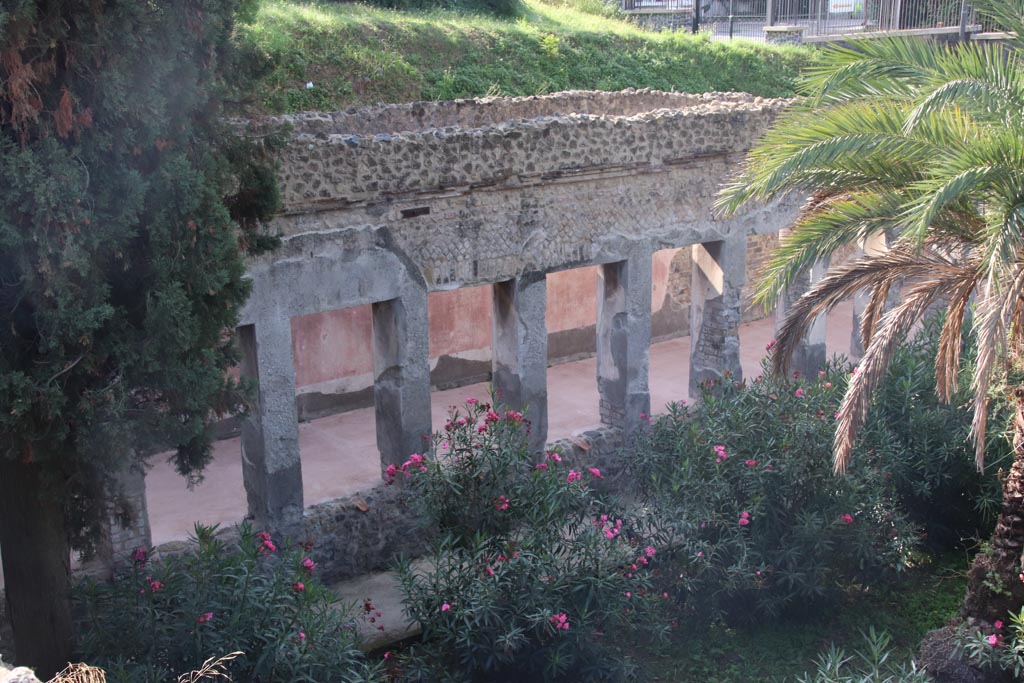 HGW24 Pompeii. Villa of Diomedes. October 2023. 
Looking south-west from exedra/terrace towards south portico of garden area. Photo courtesy of Klaus Heese.
