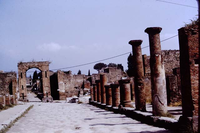 Via del Foro, Pompeii. 1972. Looking north to junction with Via Mercurio. Photo by Stanley A. Jashemski. 
Source: The Wilhelmina and Stanley A. Jashemski archive in the University of Maryland Library, Special Collections (See collection page) and made available under the Creative Commons Attribution-Non Commercial License v.4. See Licence and use details. J72f0113
