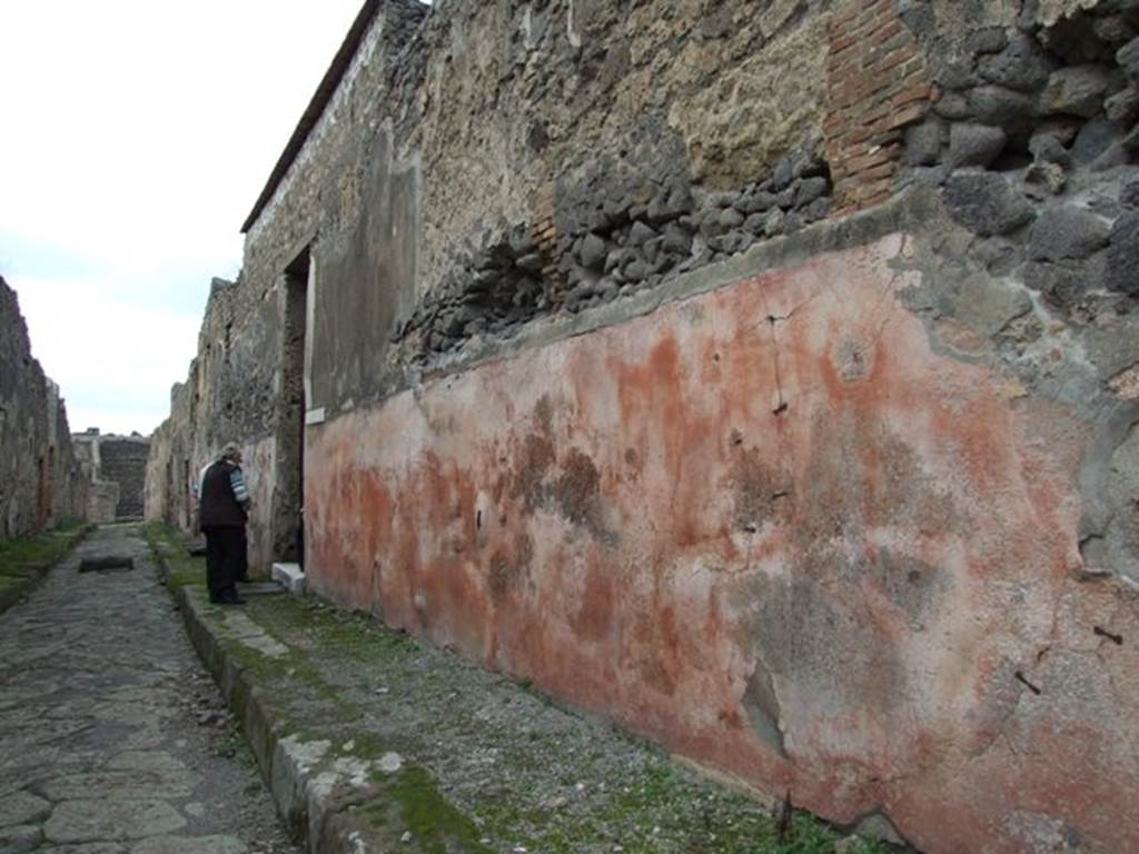 Vicolo di Balbo. North side. Looking west to Via Stabiana. December 2007. 