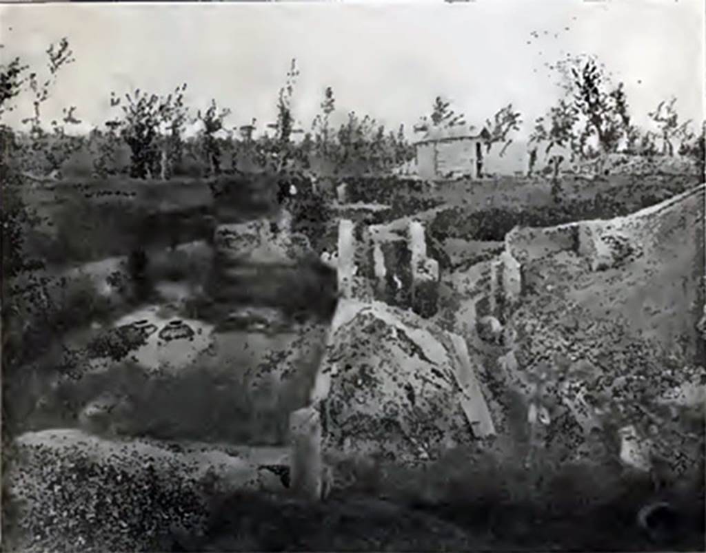 Villa rustica del fondo Ippolito Zurlo, Pompeii. 1897, Cella vinaria G, looking north from south portico. The four dolia in the cella vinaria can be seen on the left of centre. See Notizie degli Scavi di Antichit, 1897, p. 398-9, fig. 8.