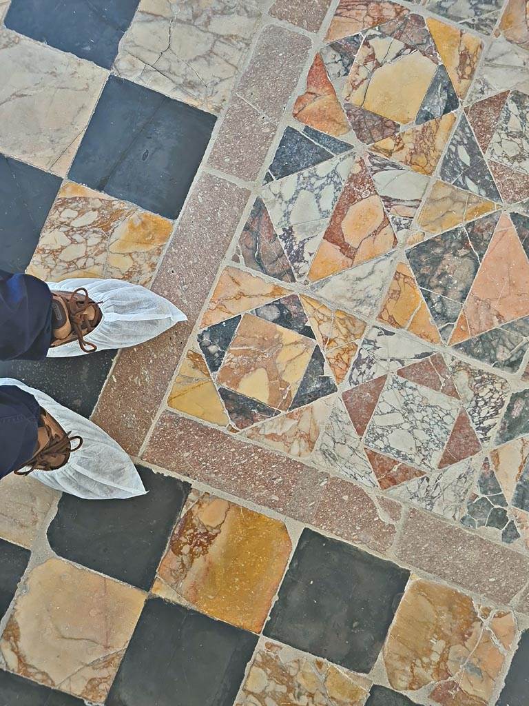 Opus Sectile floor on display in room CXLII on First floor in Naples Museum. June 2024. 
Detail of floor. Photo courtesy of Giuseppe Ciaramella.
