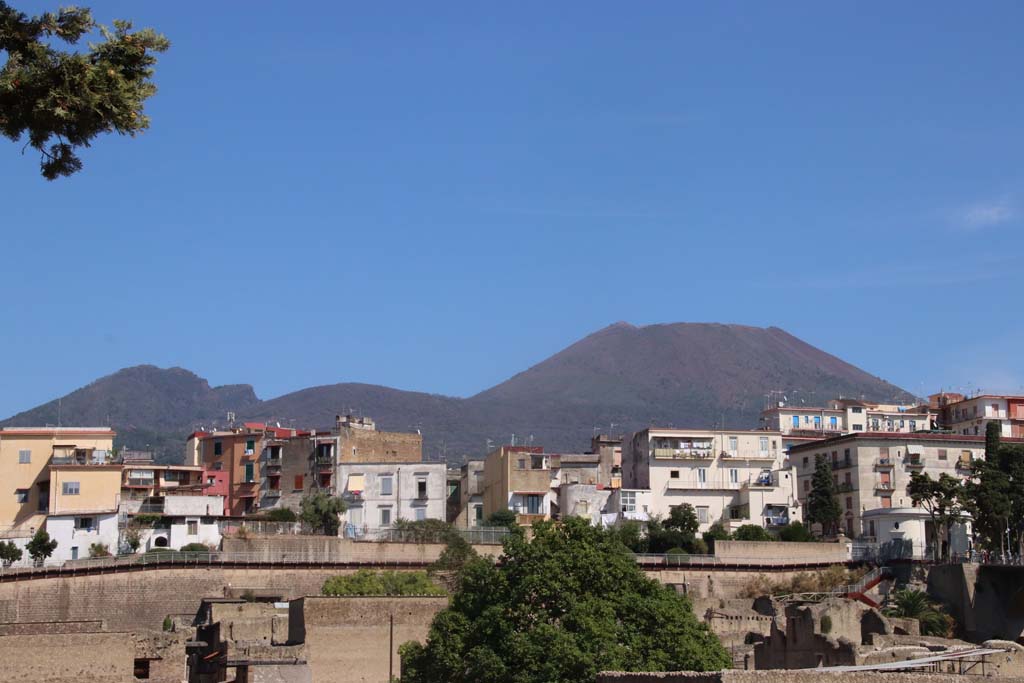 Vesuvius. September 2019. Looking towards the volcano from Herculaneum. Photo courtesy of Klaus Heese.