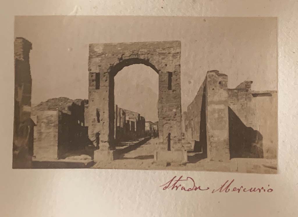 Arch of Caligula, at south end of Via Mercurio. From an album dated c.1875-1885. Looking north.
Photo courtesy of Rick Bauer.
